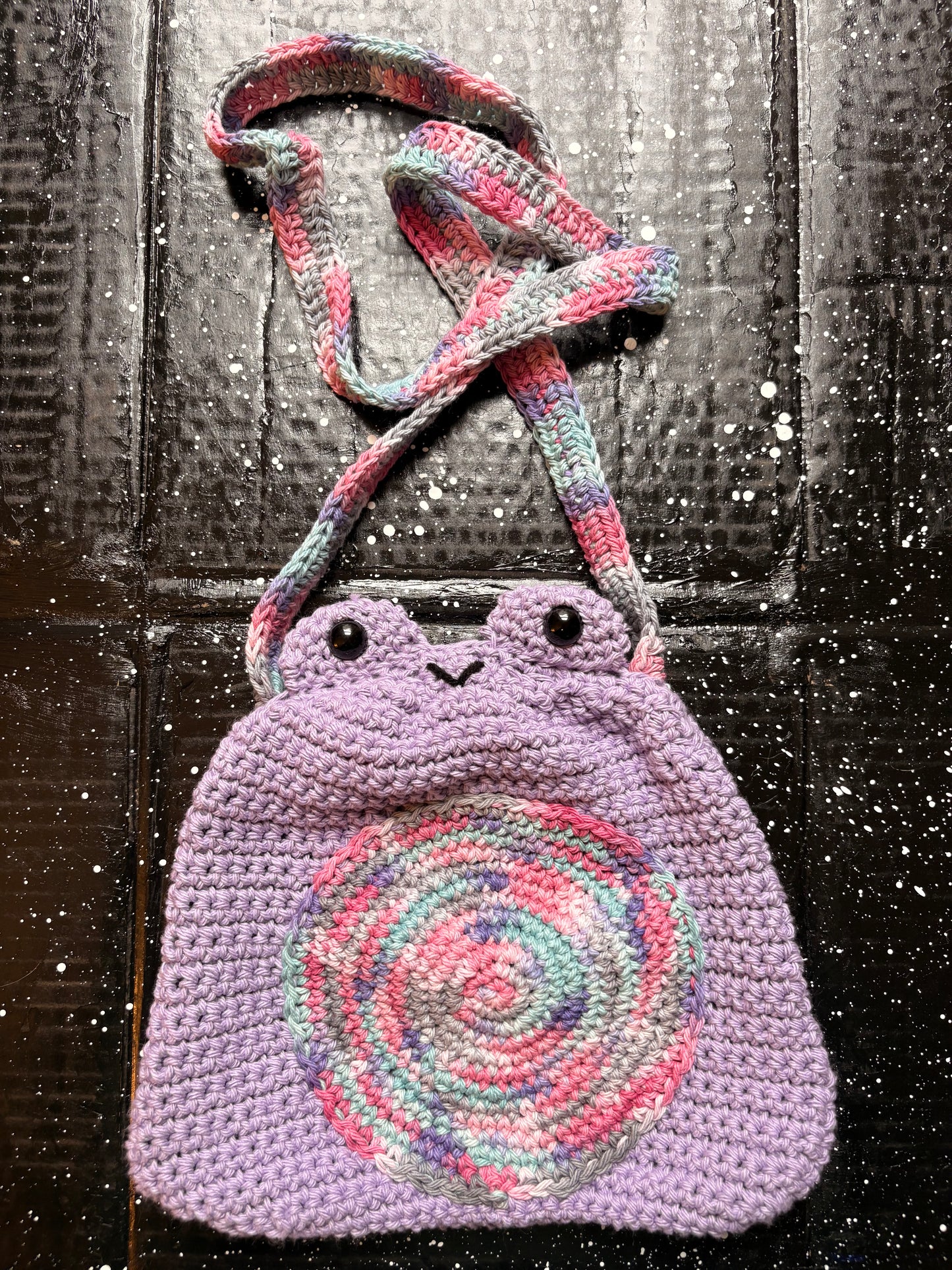 far out froggies.
